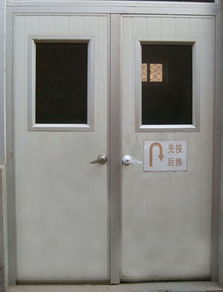 平开门